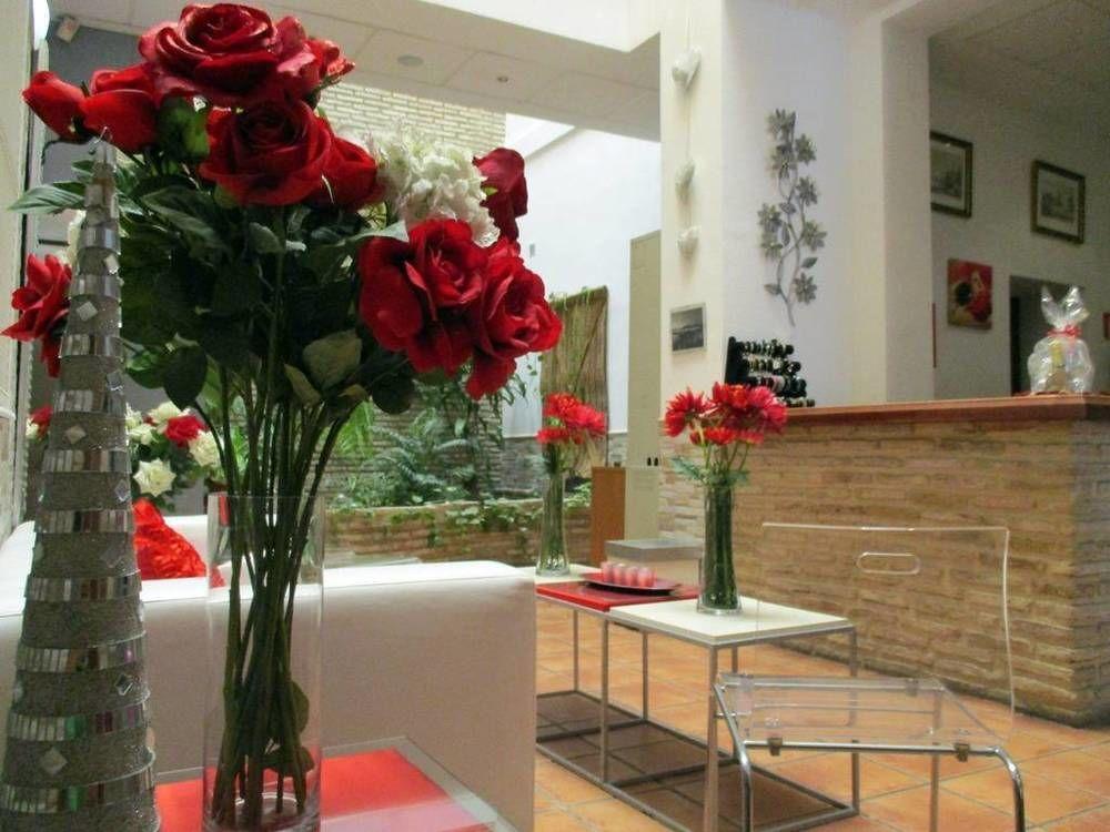 Noches De Triana Guest house 2*