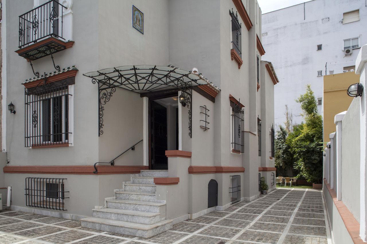 10 Bdr Chalet; Maria Luisa Park * Seville