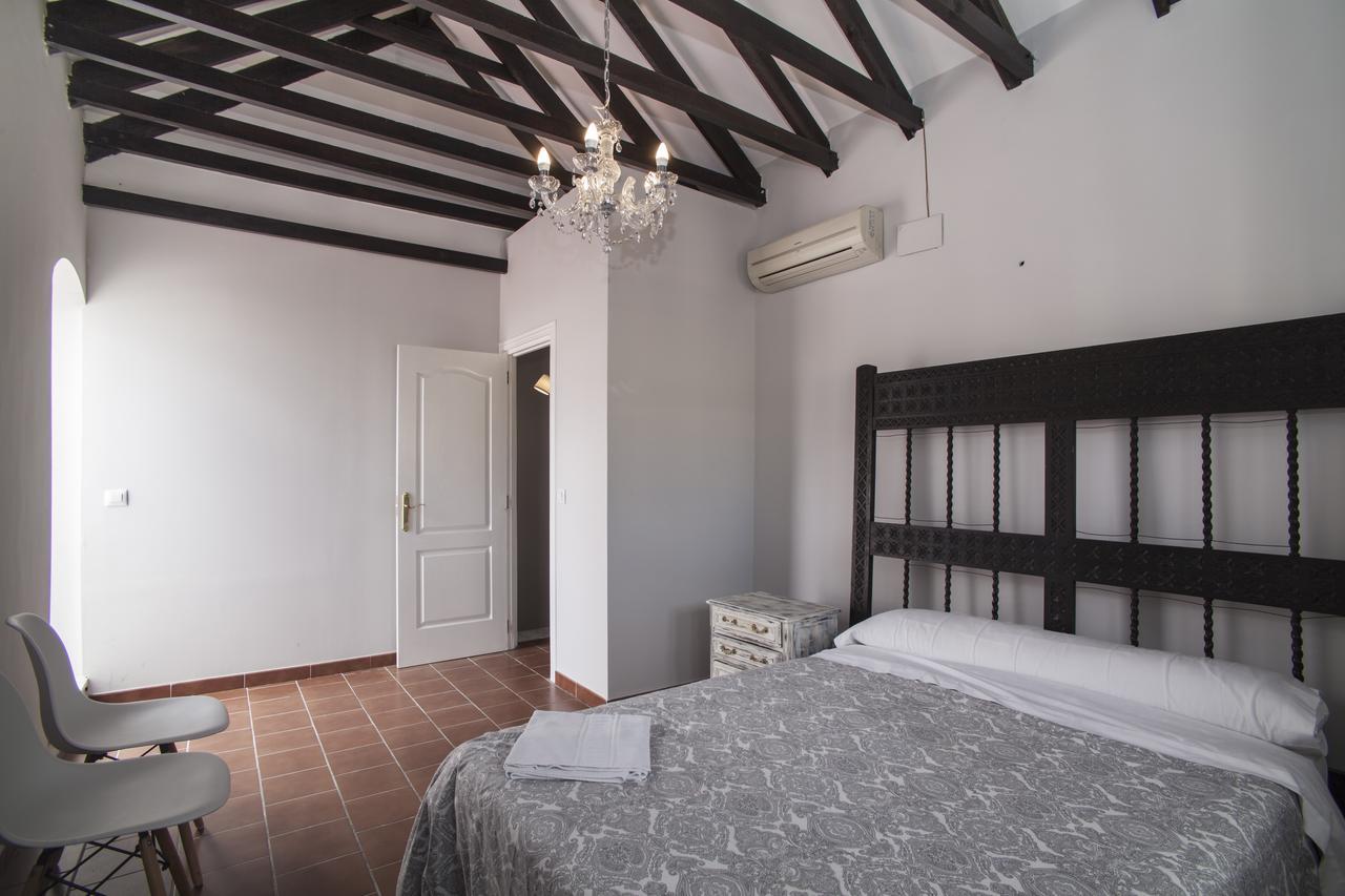 Holiday home 10 Bdr Chalet; Maria Luisa Park Seville
