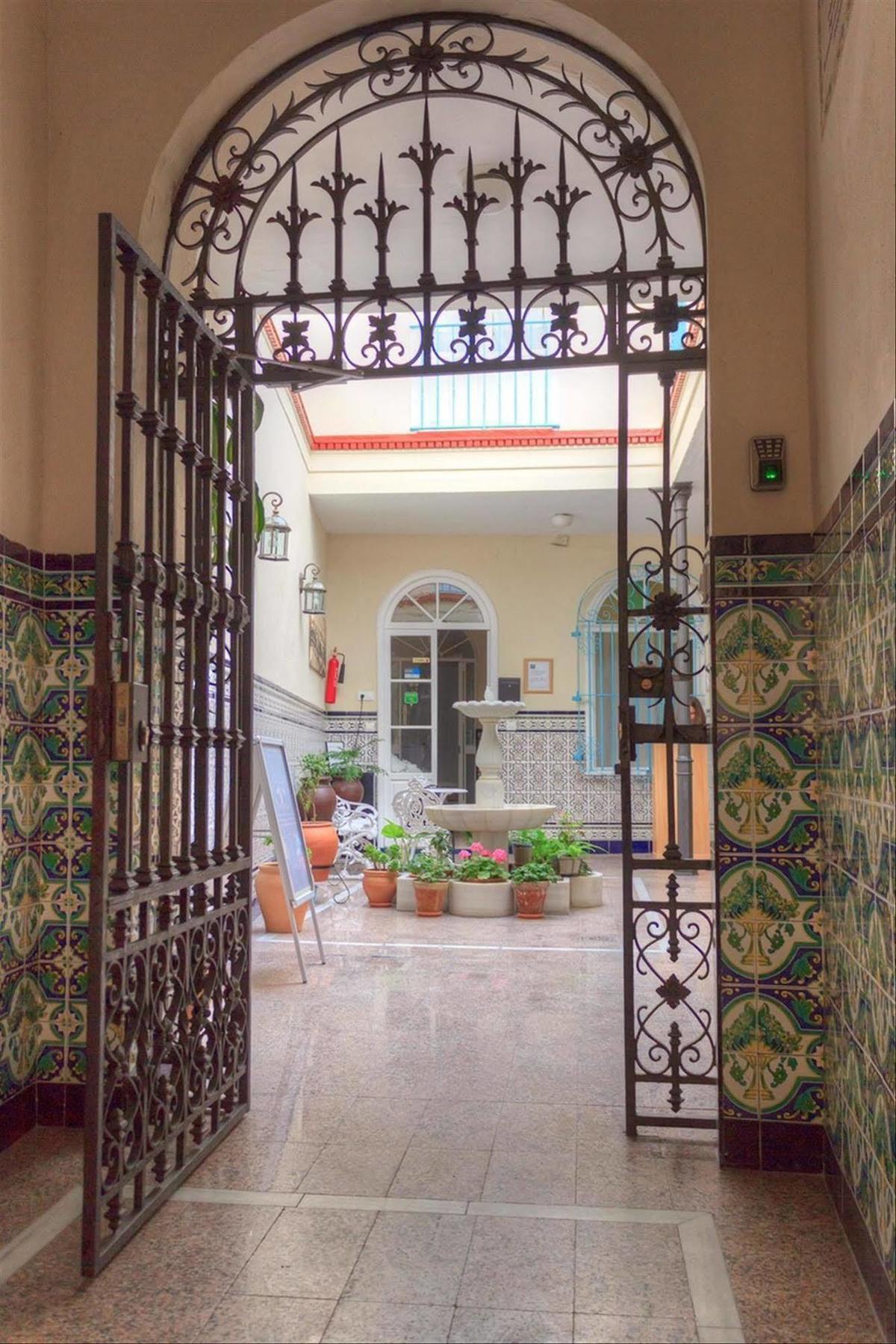 Azahar Guest house Seville