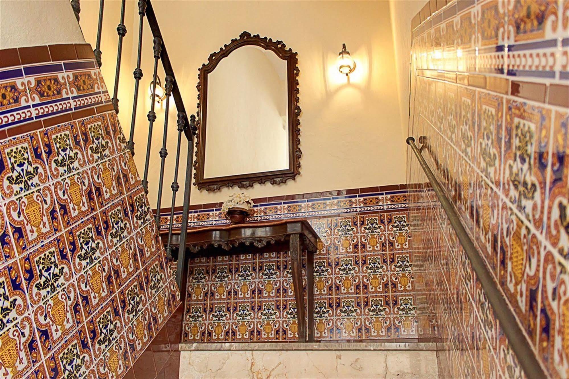 Azahar Guest house 2*