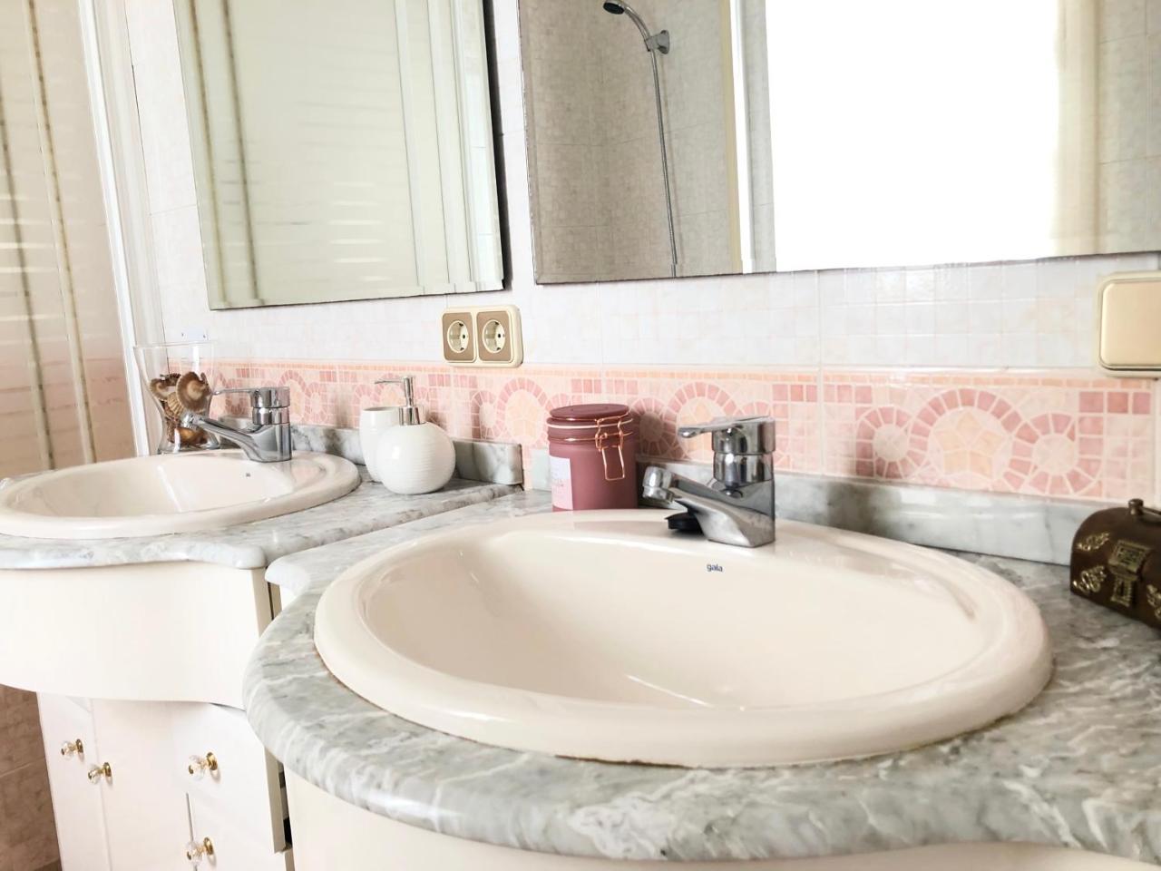 Homestay Serva La Bari