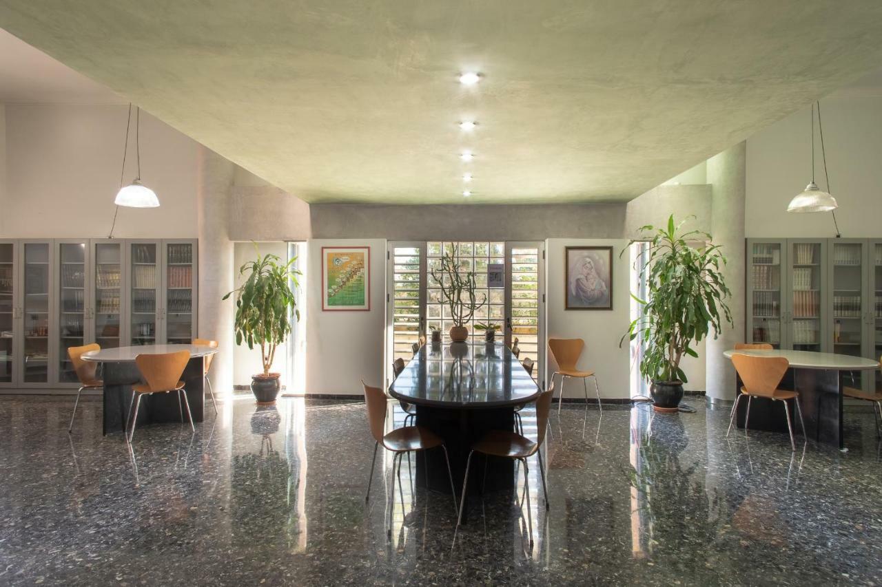 Residencia Sagrado Corazon Sevilla