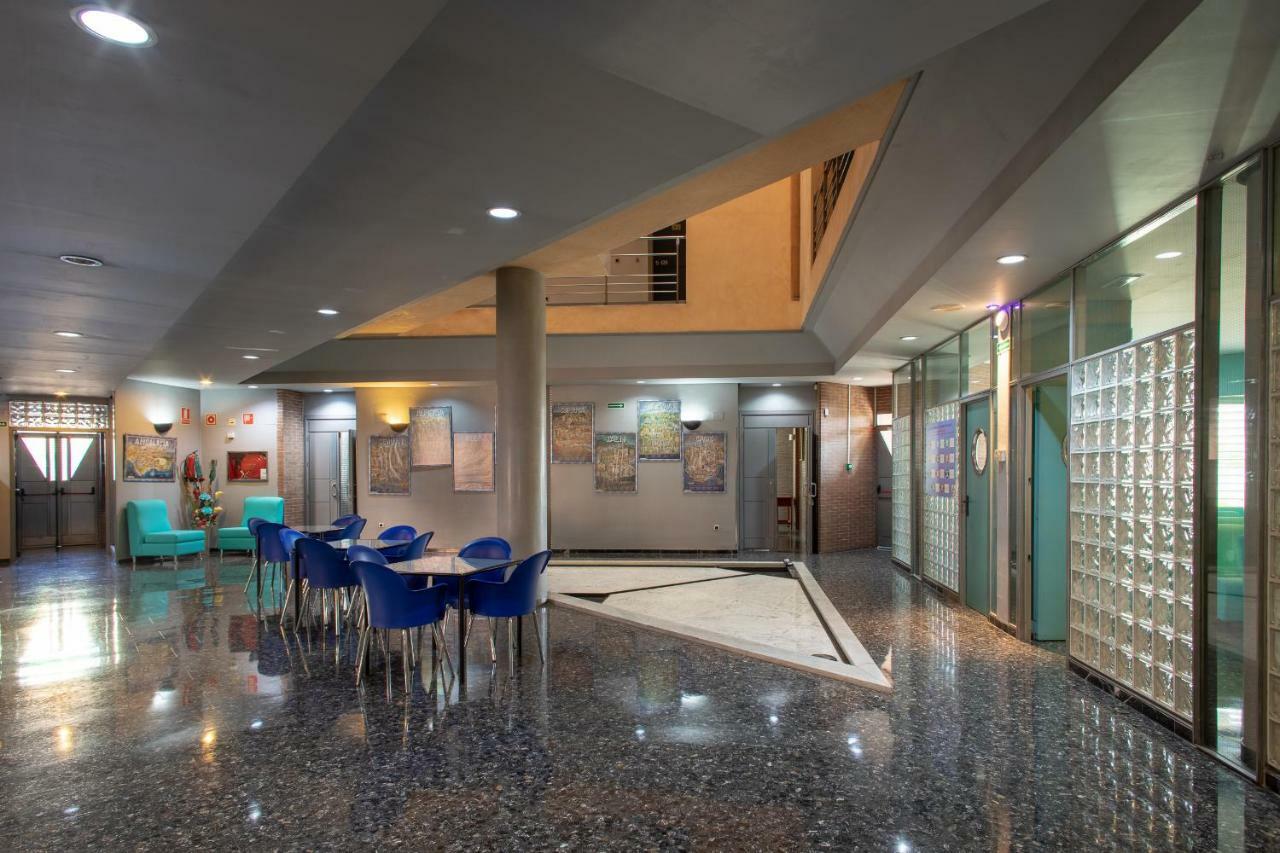Residencia Sagrado Corazon Pensión Sevilla