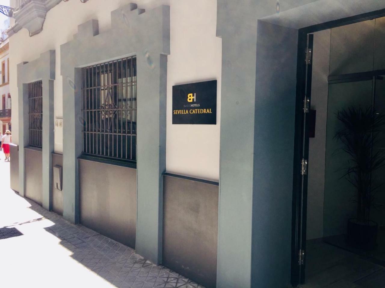 Basic Catedral Hotel