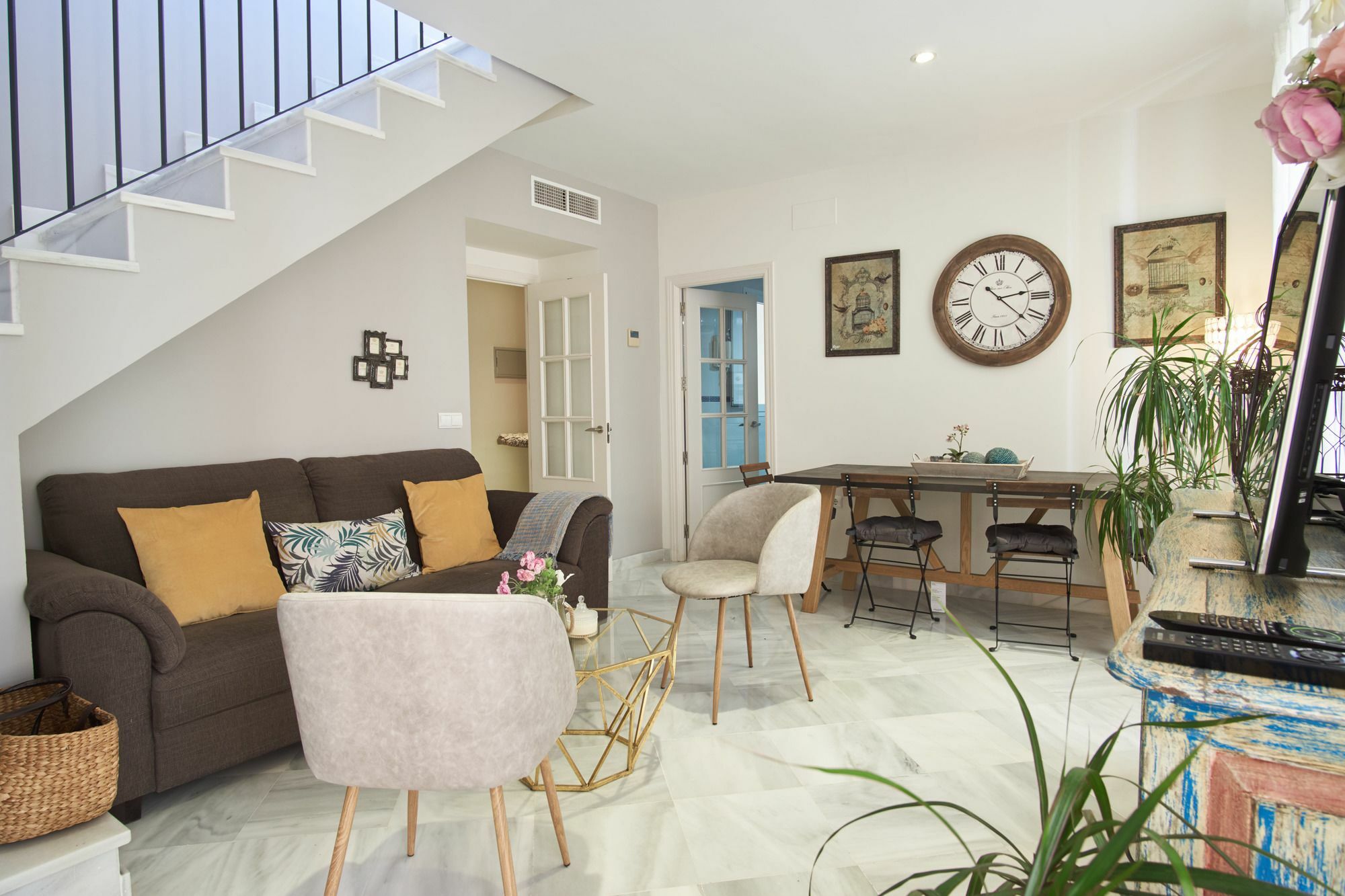 Coqueto Duplex En Zona Alfalfa Apartment *