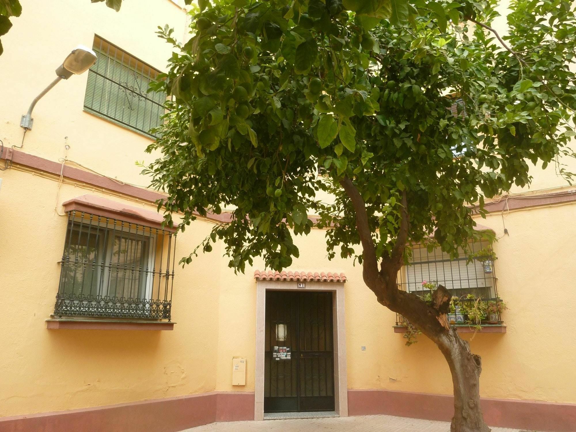 Apartamento With 2 Bedrooms In Sevilla, With Wifi *