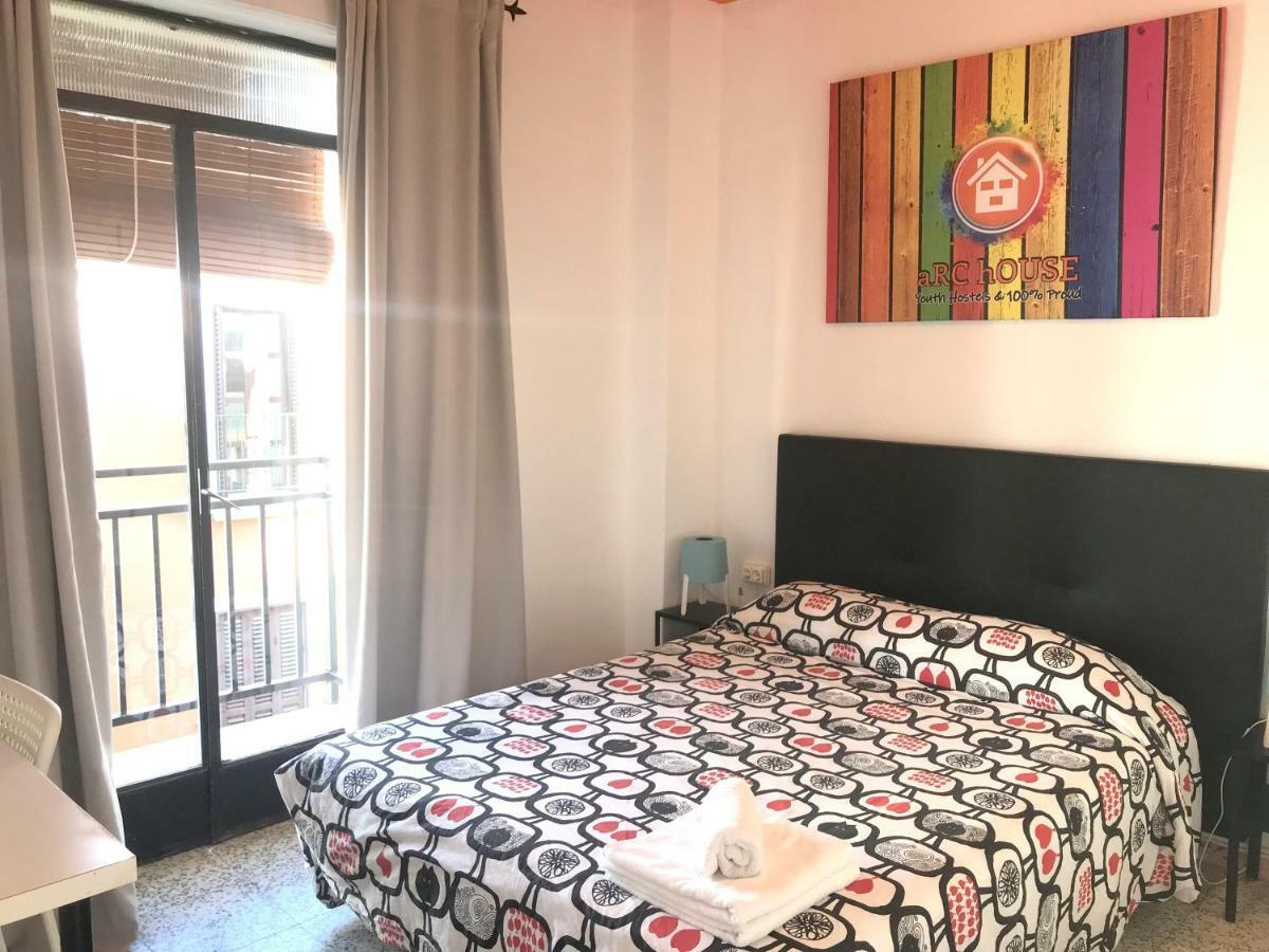 Hostel Arc House (adults Only) *
