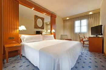 Tryp Macarena Sevilla