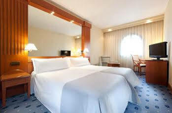 Tryp Macarena Sevilla