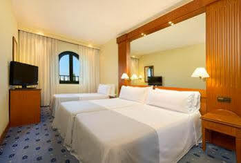 Tryp Macarena 4* Sevilla