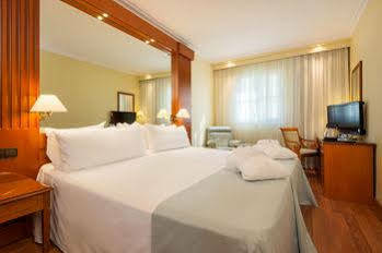 Tryp Macarena Sevilla