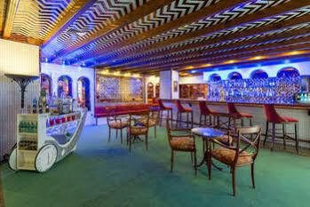 Hotel Tryp Macarena 4*
