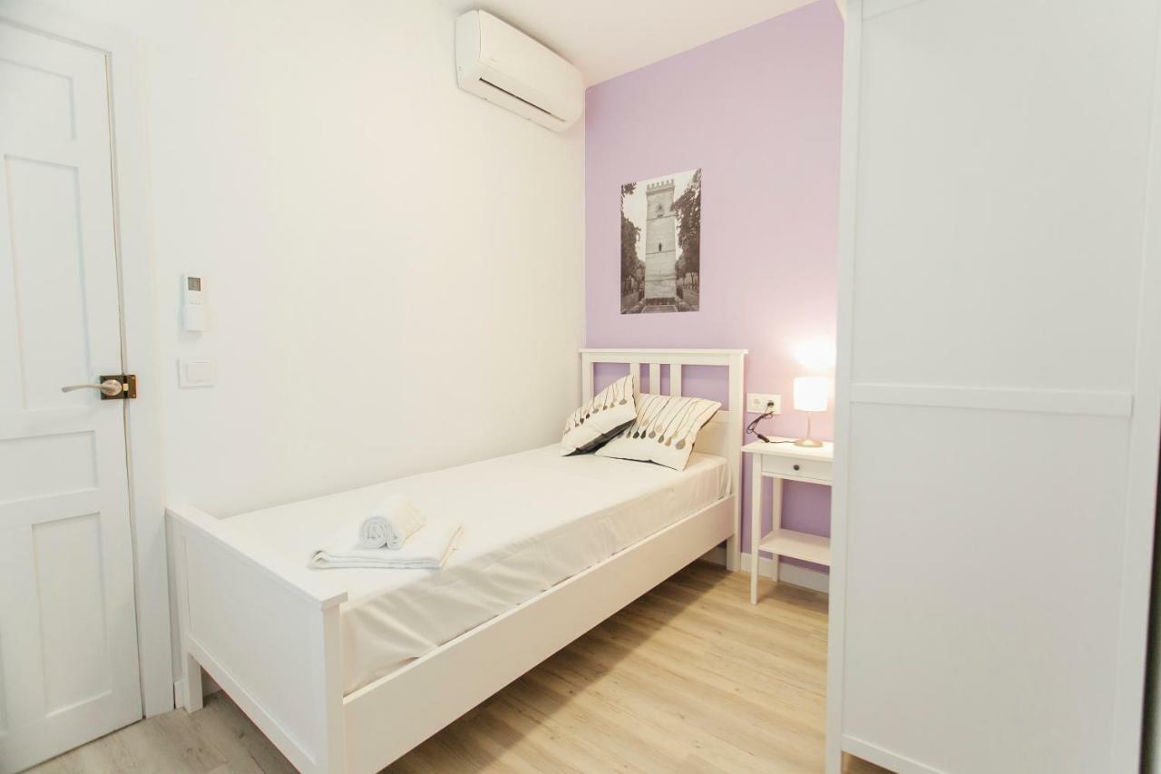 Colorful And Diaphanous- 3bd 1bth - Peral Apartment Seville