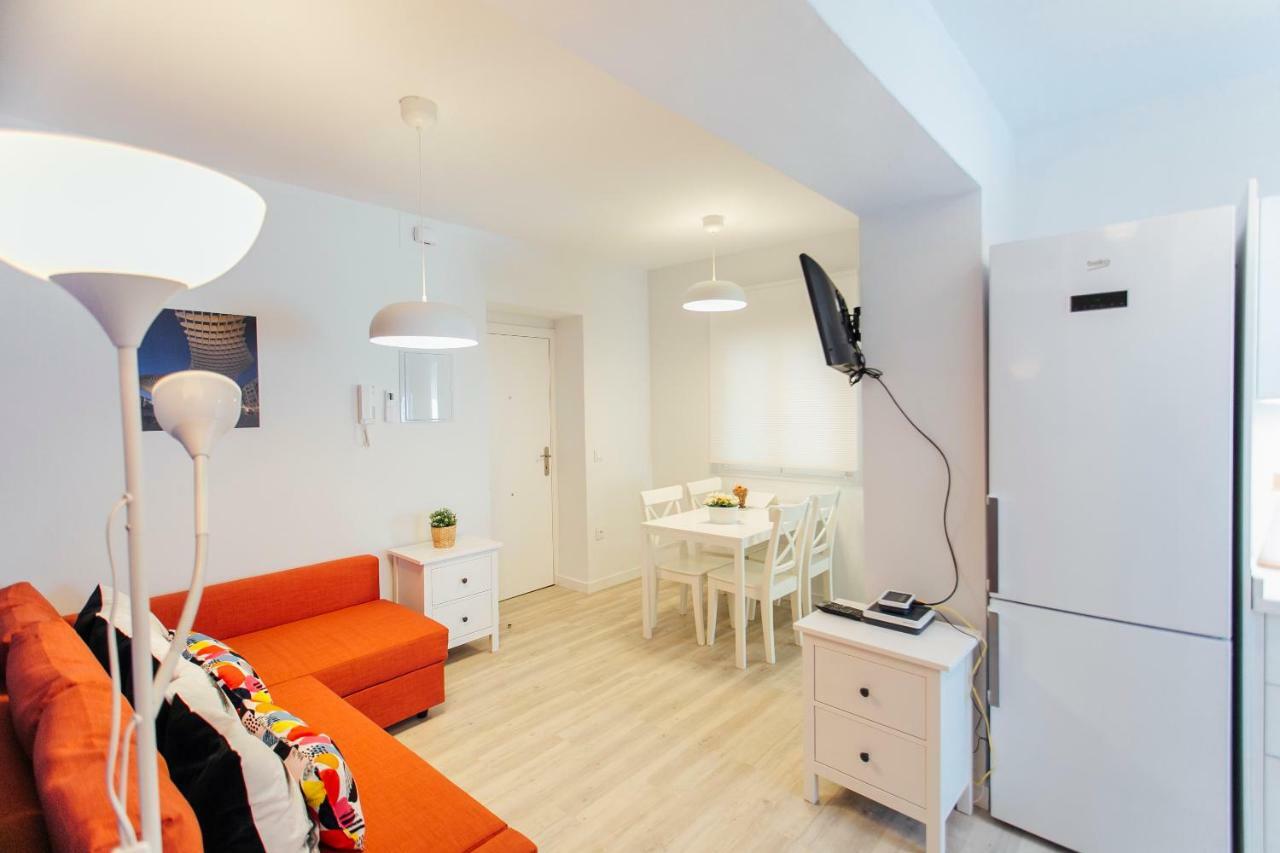 Apartment Colorful And Diaphanous- 3bd 1bth - Peral *