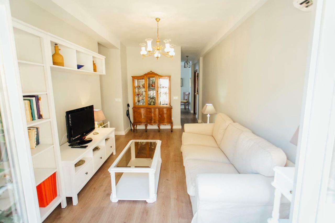 Idilico Atico En Triana-3bd+1bth * Seville
