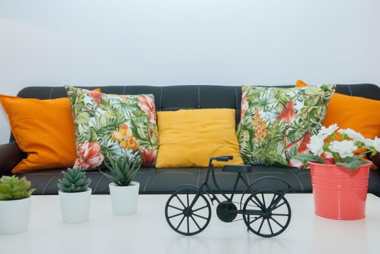 Apartamento Nervion Apartment *