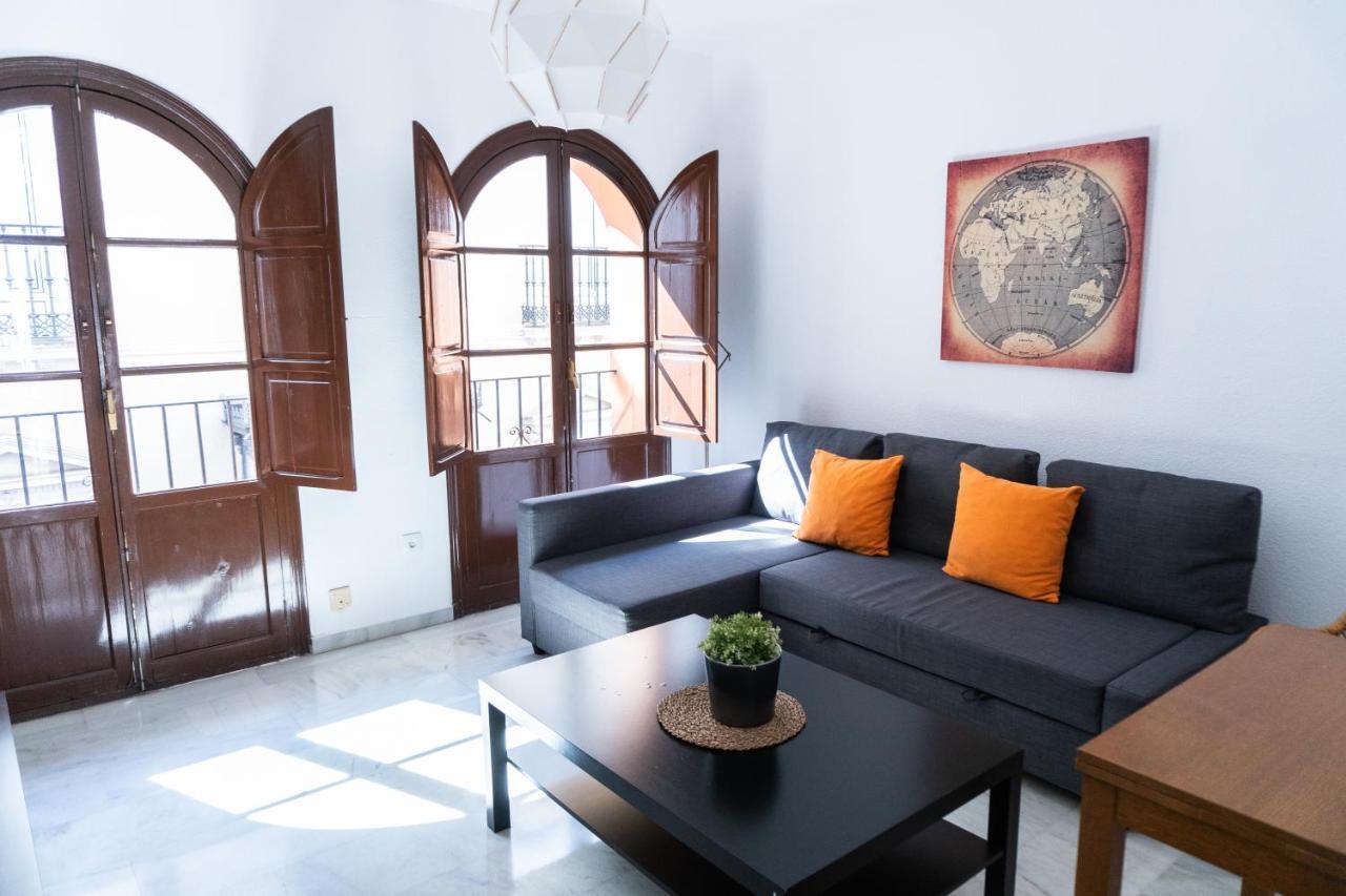Muy Centrico Apto. En Tipico Patio Sevillano Apartment Seville