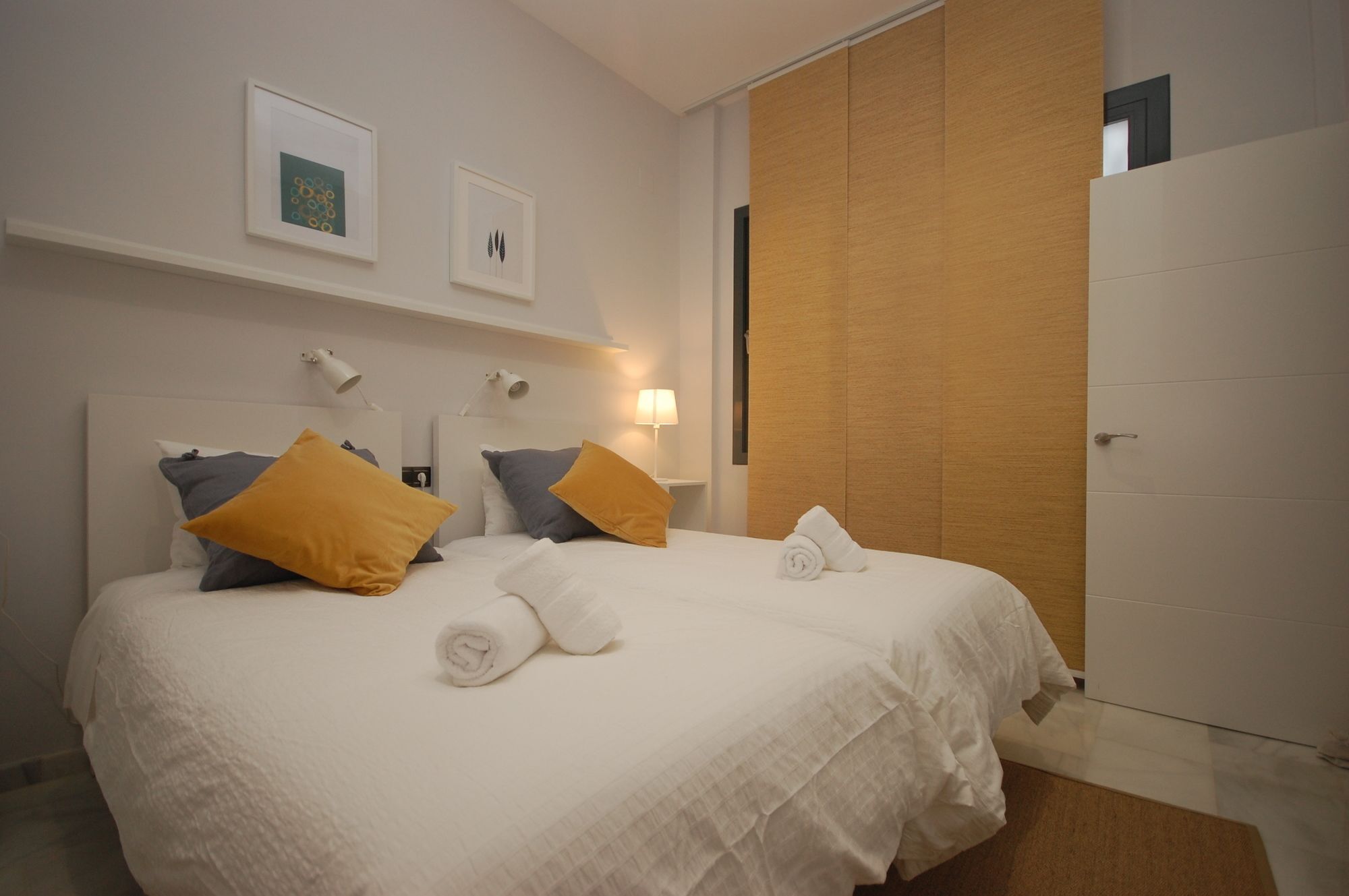 Holi Rent Mendoza Seville