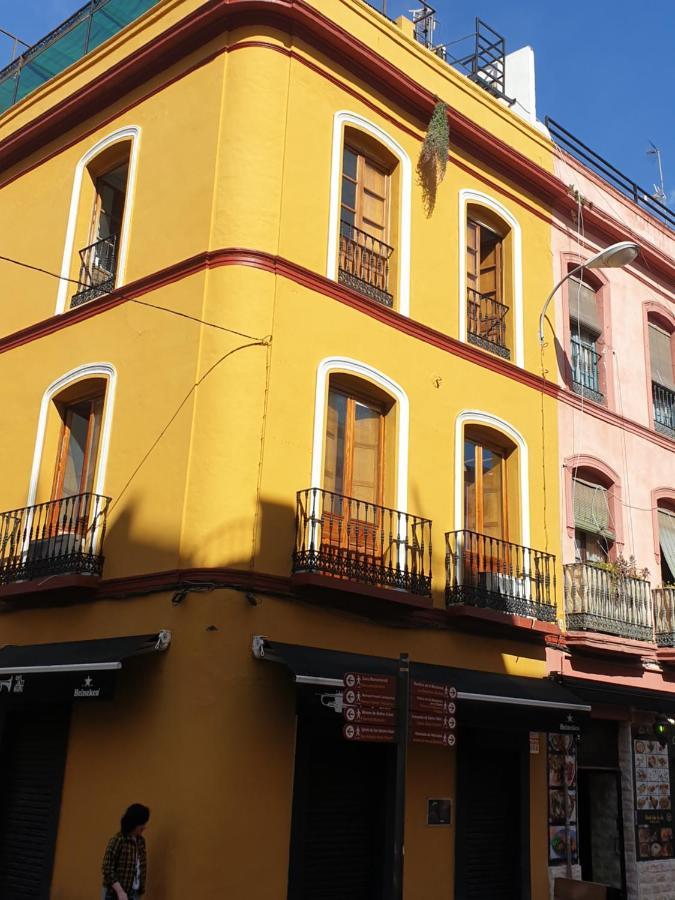 Dona Lola Corner Apartment *