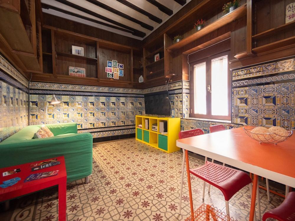 Arc House (adults Only) Hostel Seville