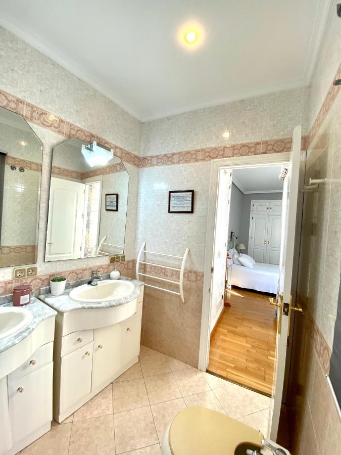 Homestay Serva La Bari Seville