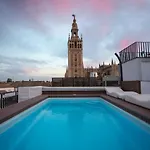Giralda Sevilla Apartment