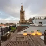 Giralda Sevilla Apartment