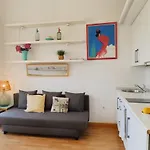 Homeyseville- Lovely Apartment In Seville City Center, Parking Optional