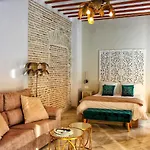 Adriano Apartments