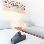 Downtown Apartment 3 Bedrooms 2 Bathrooms Wifi