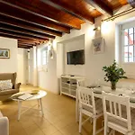 Charming 2 Bedroom Apartment At Plaza El Salvador By Ocityzen
