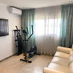 Shared Apartment! Piso Compartido! Общая Квартира!