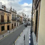 Casa Tradicional En La Calle Pureza, Triana