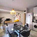 Yellow Sun Apartment