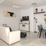 Monsalves Patio, Centrico Y Con Garaje Gratis