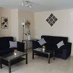 Triana Con Encanto Apto Amplio Y Comodo