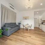 Lujoso Apartamento Frente La Feria De Sevilla, Los Remedios