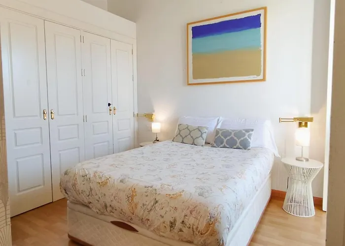 Homeyseville- Lovely Apartment In Seville City Center, Parking Optional
