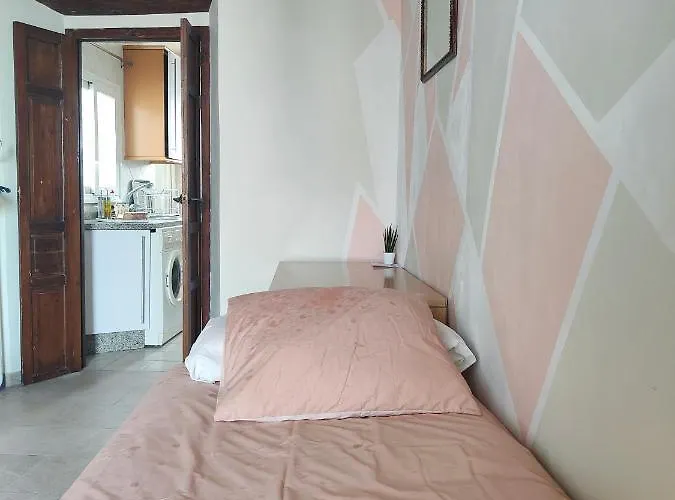 Lovely 1-Bedroom Loft With Terrace. Amazing View.