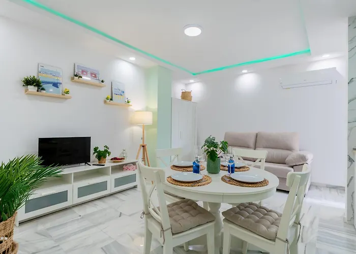 La Cava De Triana, Luminoso Y Acogedor Apartamento