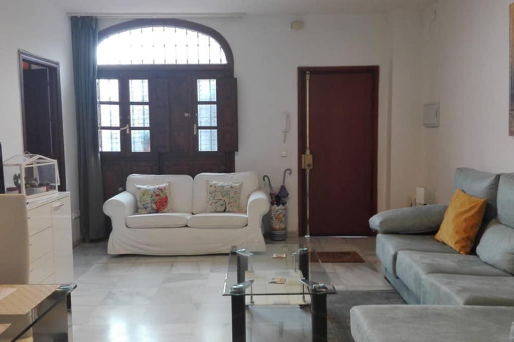 1 Minute From Cathedral. Feel The Heart Of Sevilla