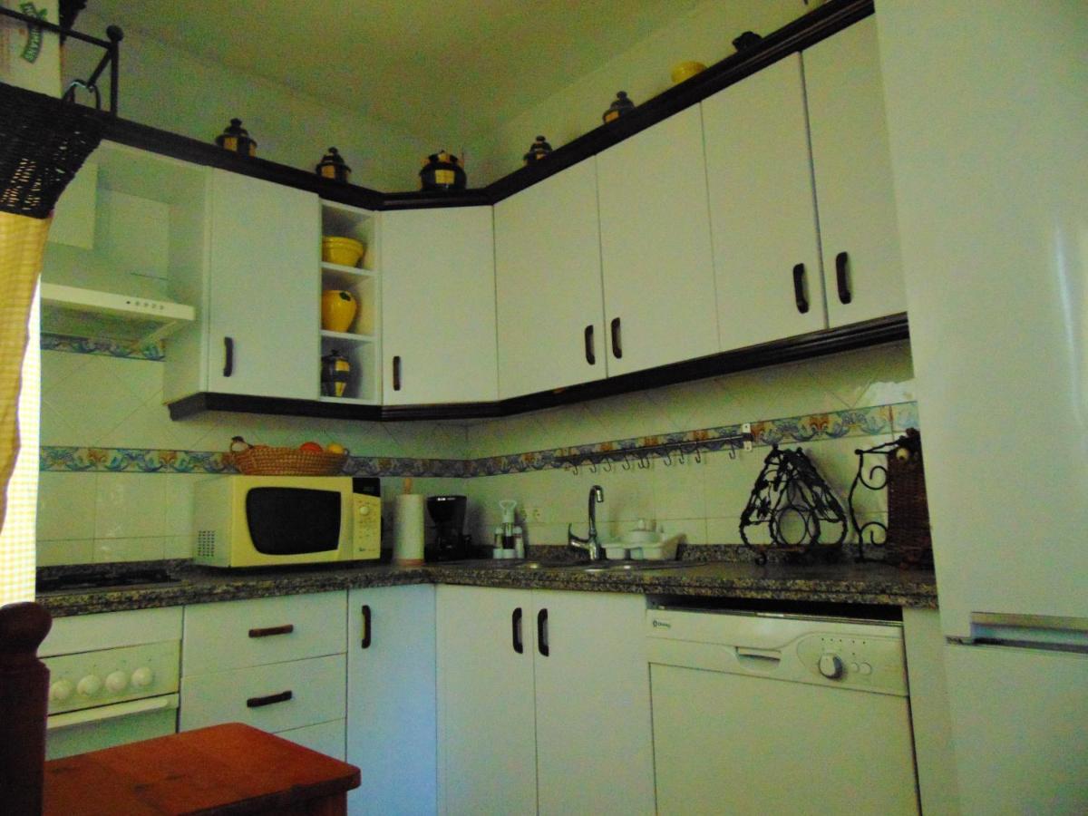 4 Bedrooms House With Enclosed Garden And Wifi At Sanlucar La Mayor Seville