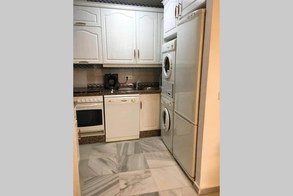 Apartamento 1 Minute From Cathedral. Feel The Heart Of *