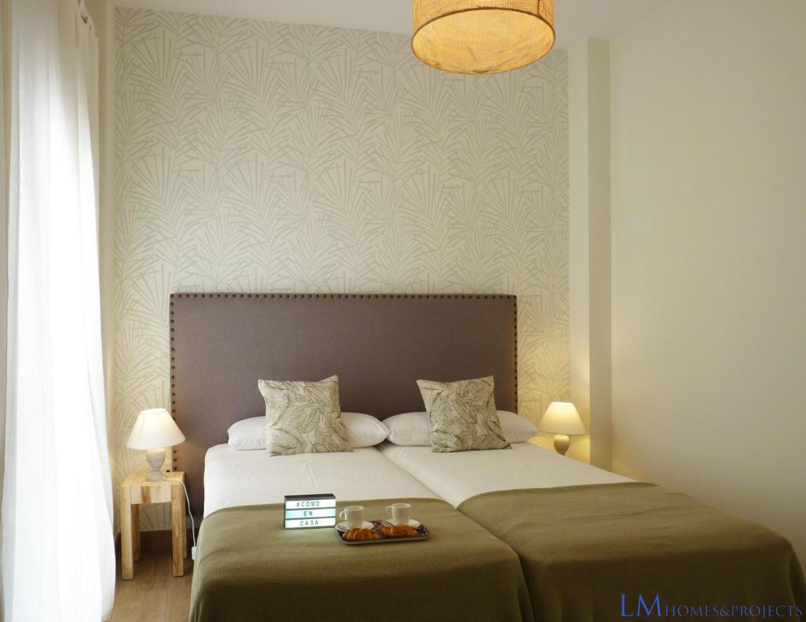 Alameda Square Apartment *