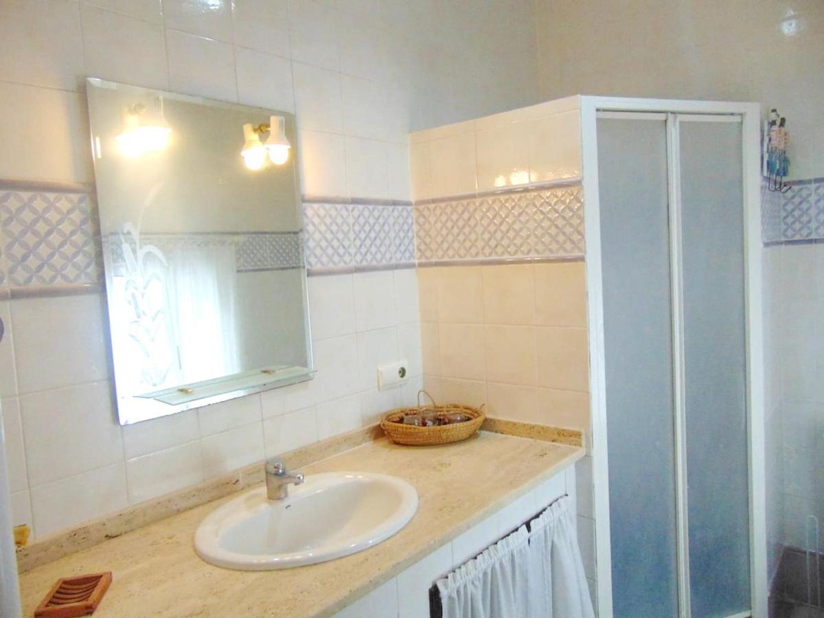 4 Bedrooms House With Enclosed Garden And Wifi At Sanlucar La Mayor Holiday home *