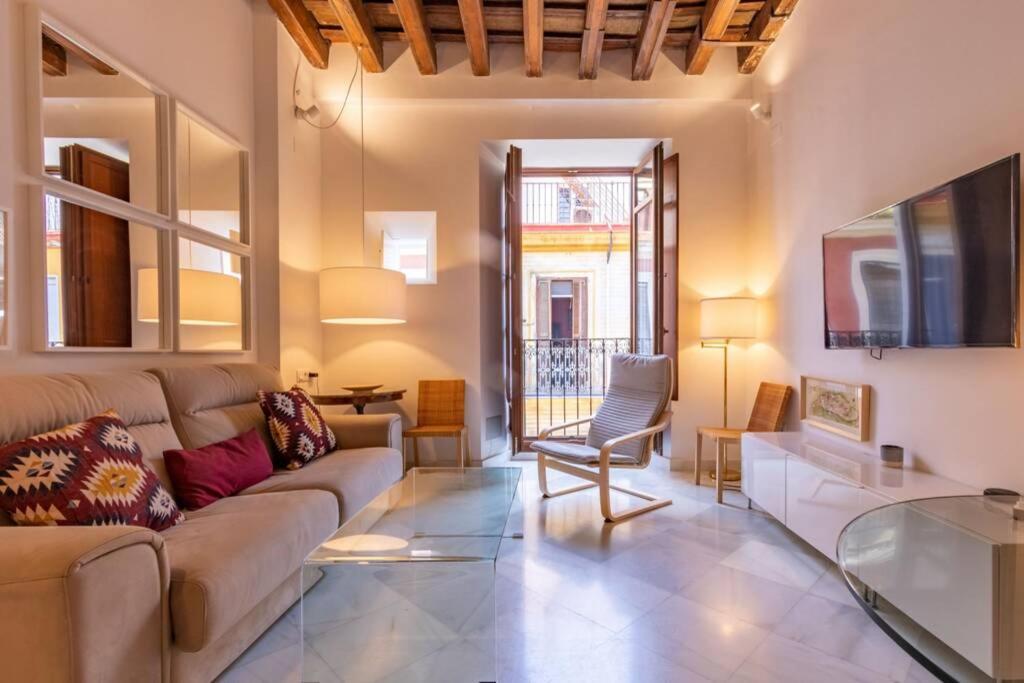 Hernando Colon Deluxe By Valcambre Apartment Seville
