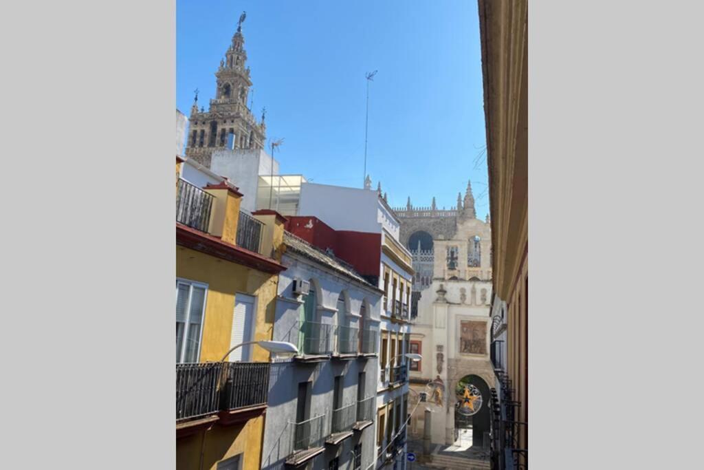 Hernando Colon Deluxe By Valcambre Apartment *