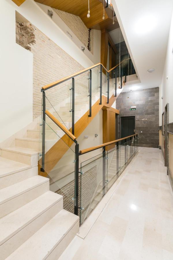 2e Stylish Bright Downtown Azofaifo