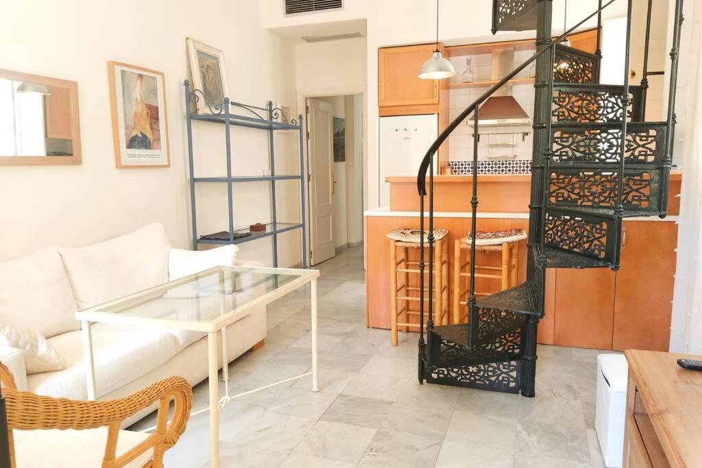 Apartment Homeyseville-duplex Con Terraza Santa Cruz 5 Pax, Parking Optional Seville